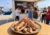 Gandia pone en marcha la quinta edición de la Quincena de la Cigala con la participación de 21 restaurantes locales Plato de cigalas y marisco en primer plano durante la V Edición de la Quincena de la Cigala de Gandia