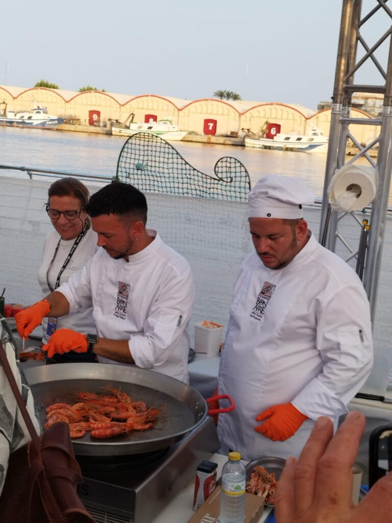 En Boga triunfa en el 50º Concurso Internacional de Fideuà 9 En Boga triunfa en el 50º Concurso Internacional de Fideuà