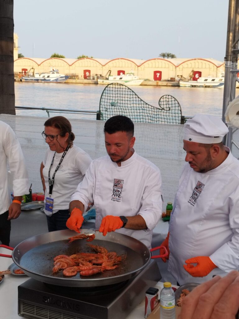 En Boga triunfa en el 50º Concurso Internacional de Fideuà 11 En Boga triunfa en el 50º Concurso Internacional de Fideuà