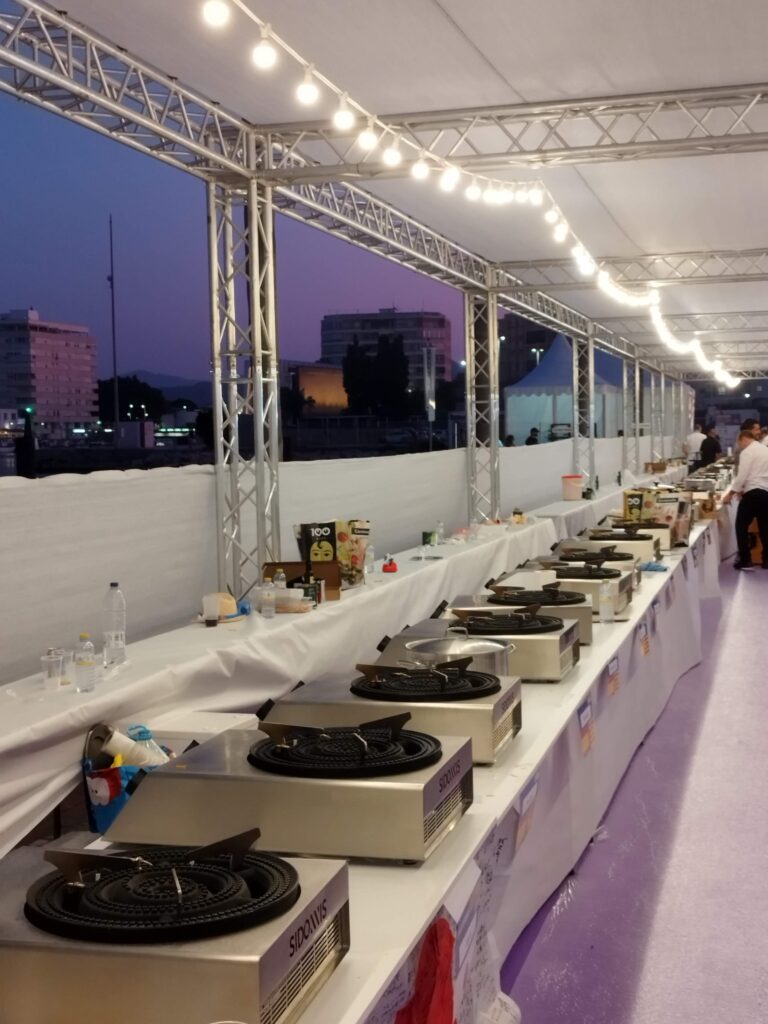 En Boga triunfa en el 50º Concurso Internacional de Fideuà 18 En Boga triunfa en el 50º Concurso Internacional de Fideuà