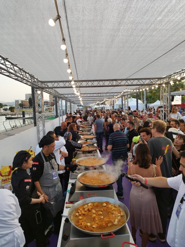 En Boga triunfa en el 50º Concurso Internacional de Fideuà 1 fideua gandia 2025